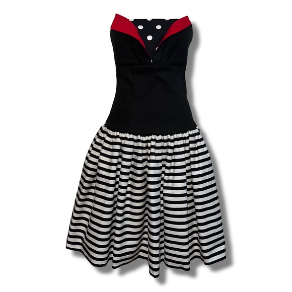 Vintage Dresses & Skirts - Vintage Union Made Striped & Polka Dotted Mini Dress